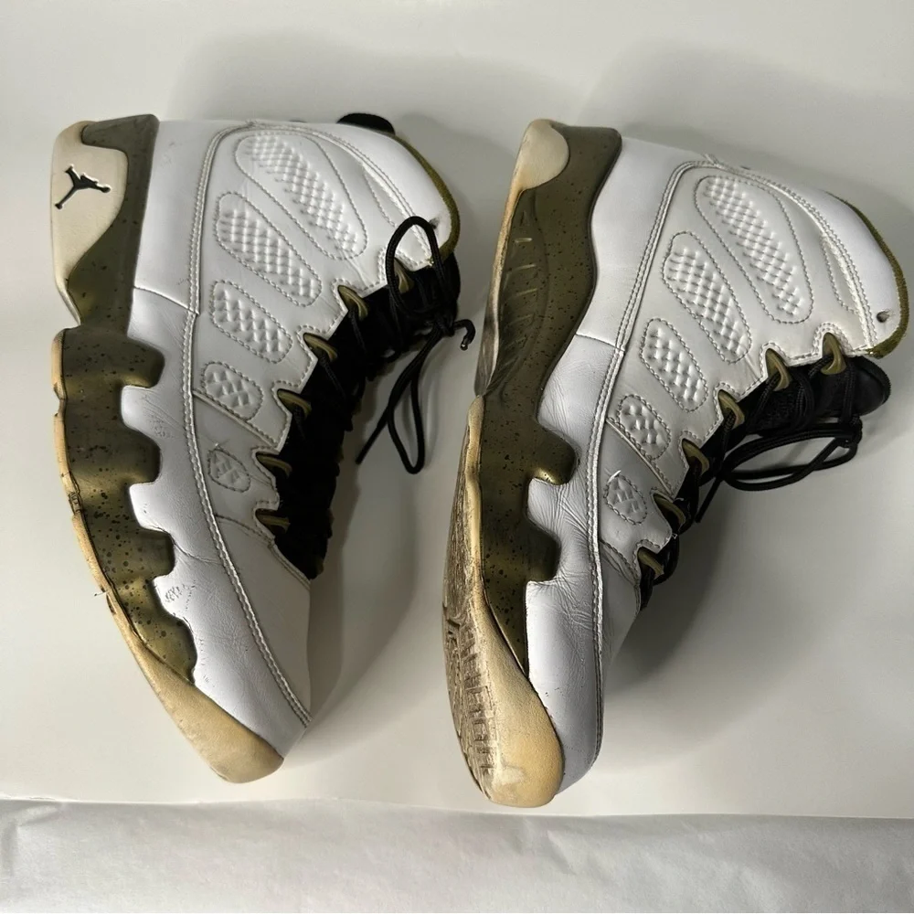 Nike Air Jordan 9’s Statue Sneakers Retro White Gold‎ IX 2015